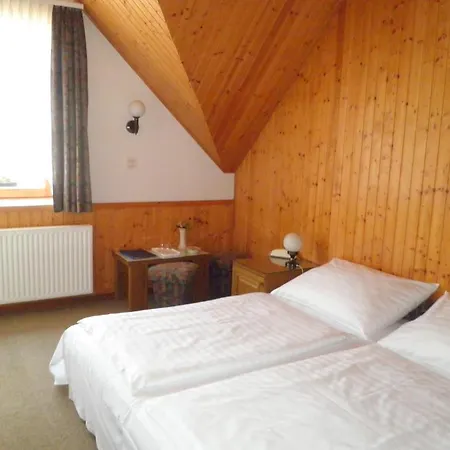 Gruendner Vendeghaz Bed & Breakfast Siófok