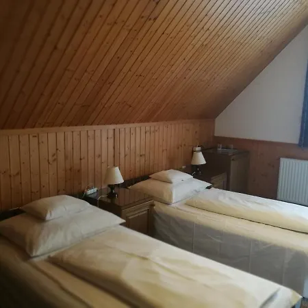 Gruendner Vendeghaz Siófok