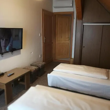 Bed & Breakfast Gruendner Vendeghaz 4*