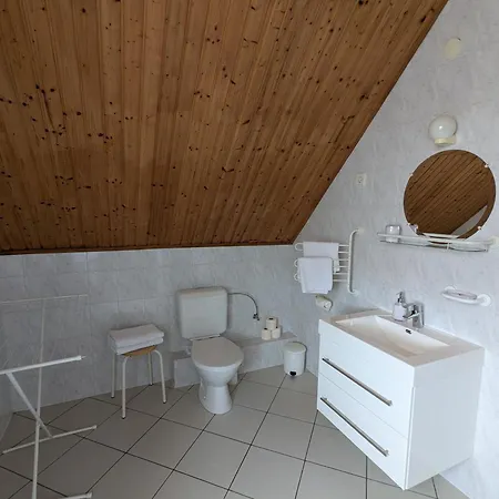 Grundner Vendeghaz 4*