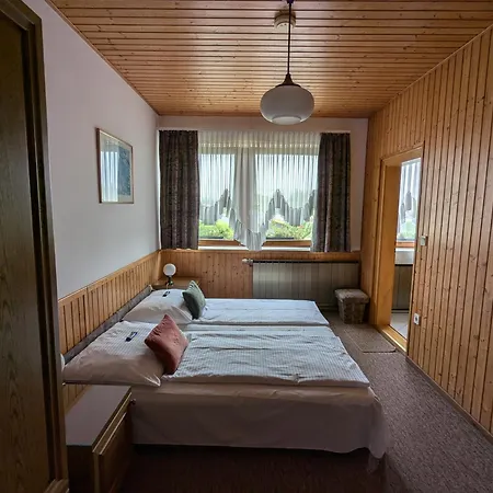 Gruendner Vendeghaz Siófok