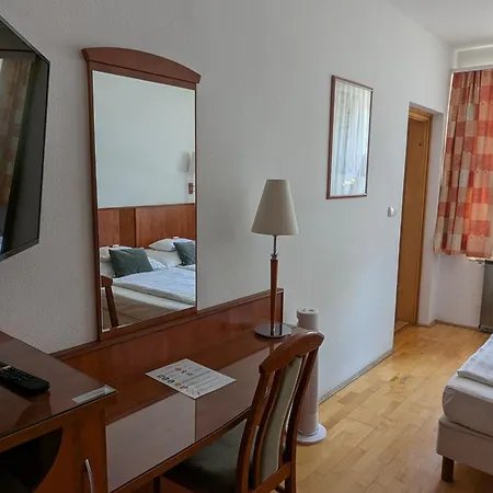 ベッド・アンド・ブレックファスト Gruendner Vendeghaz