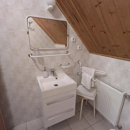 Grundner Vendeghaz Bed & Breakfast