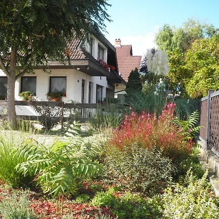 Grundner Vendeghaz 4* Siofok
