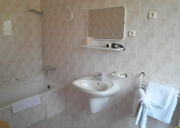 Gruendner Vendeghaz 4*