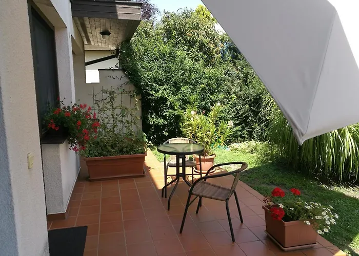 Gruendner Vendeghaz Oda ve Kahvaltı 4*