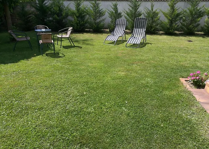 Gruendner Vendeghaz Siofok