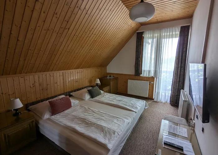 Gruendner Vendeghaz Oda ve Kahvaltı