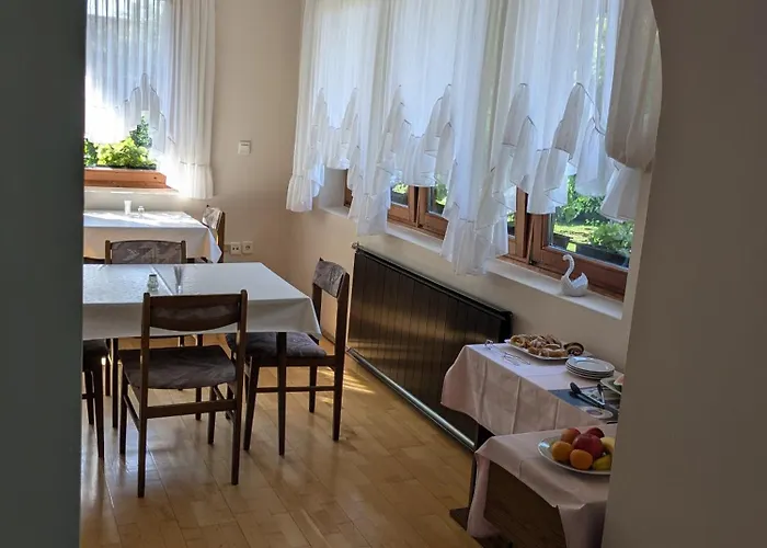 Gruendner Vendeghaz Oda ve Kahvaltı Siofok