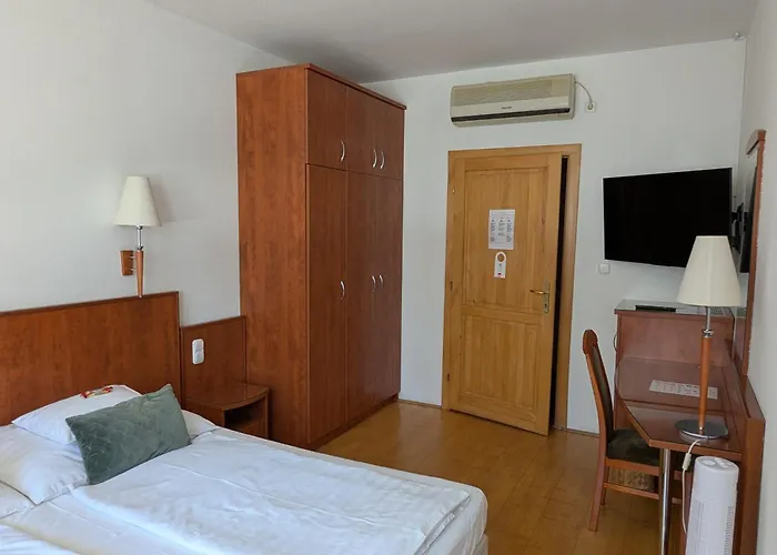 Gruendner Vendeghaz Oda ve Kahvaltı