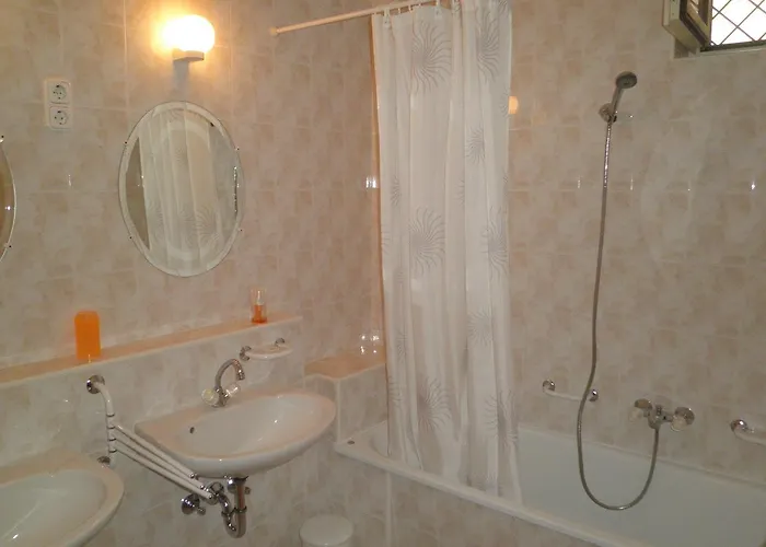 Gruendner Vendeghaz Oda ve Kahvaltı Siofok